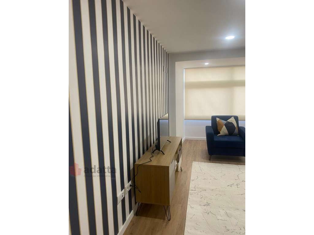 Apartamento T2 Renovado e Totalmente Mobilado em Coimbra [Olivais/F... - Grande imagem: 5/18
