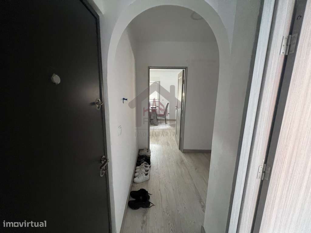 Excelente Andar Moradia ,Com Logradouro-13