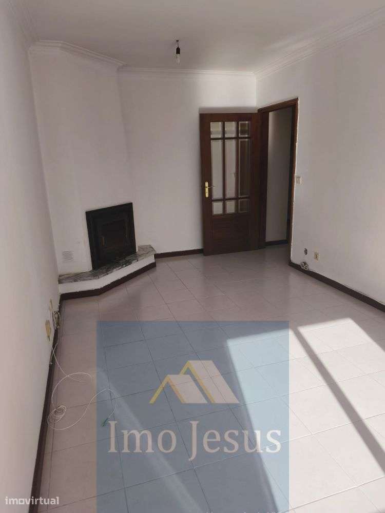 Apartamento T1 em Laborim - Grande imagem: 4/15