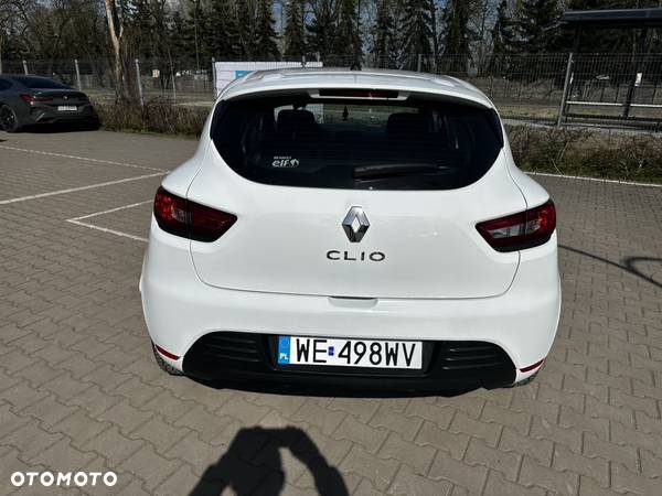 Renault Clio - 8