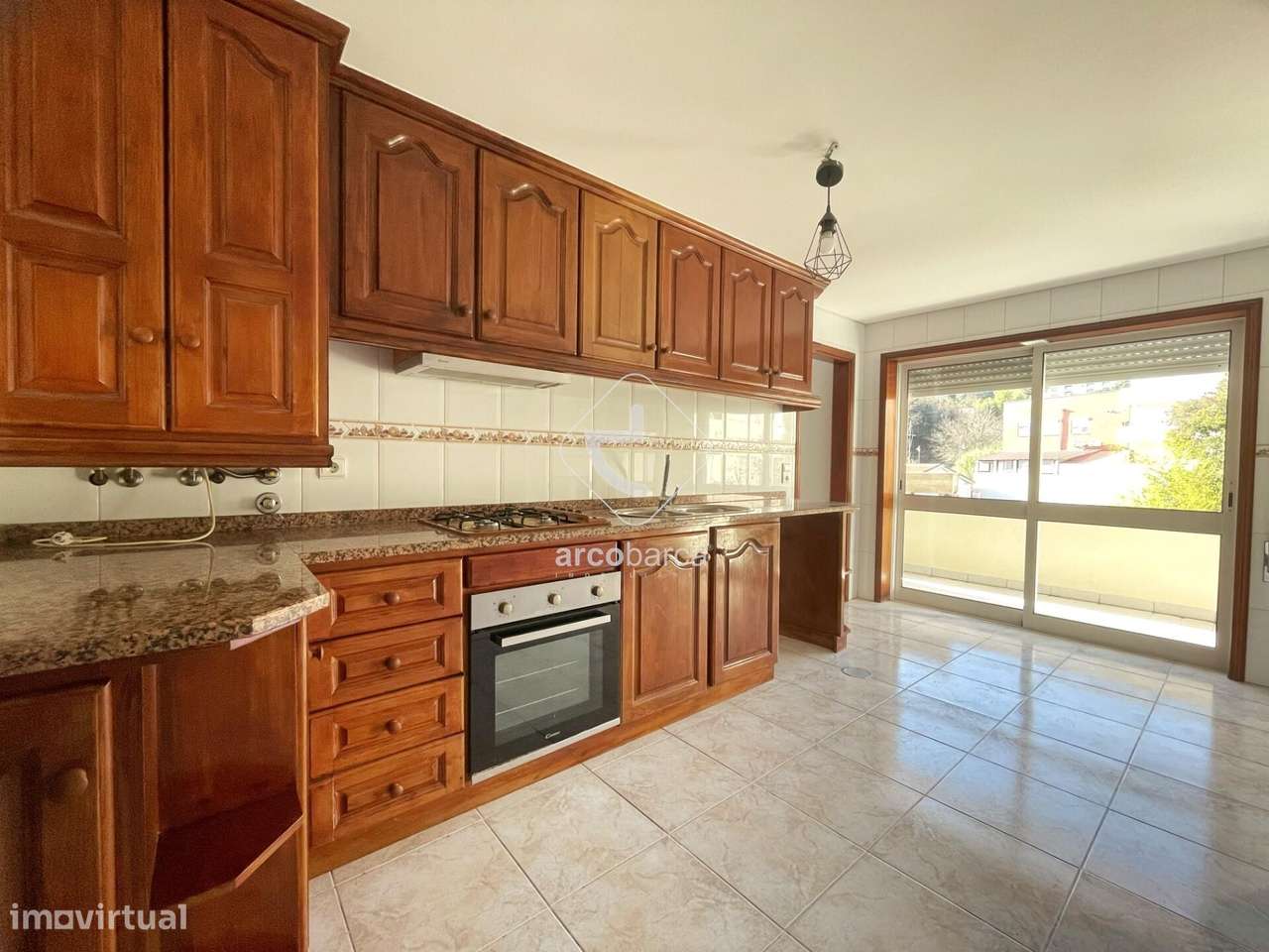 Apartamento T2 no centro da vila de Arcos de Valdevez - Grande imagem: 3/19