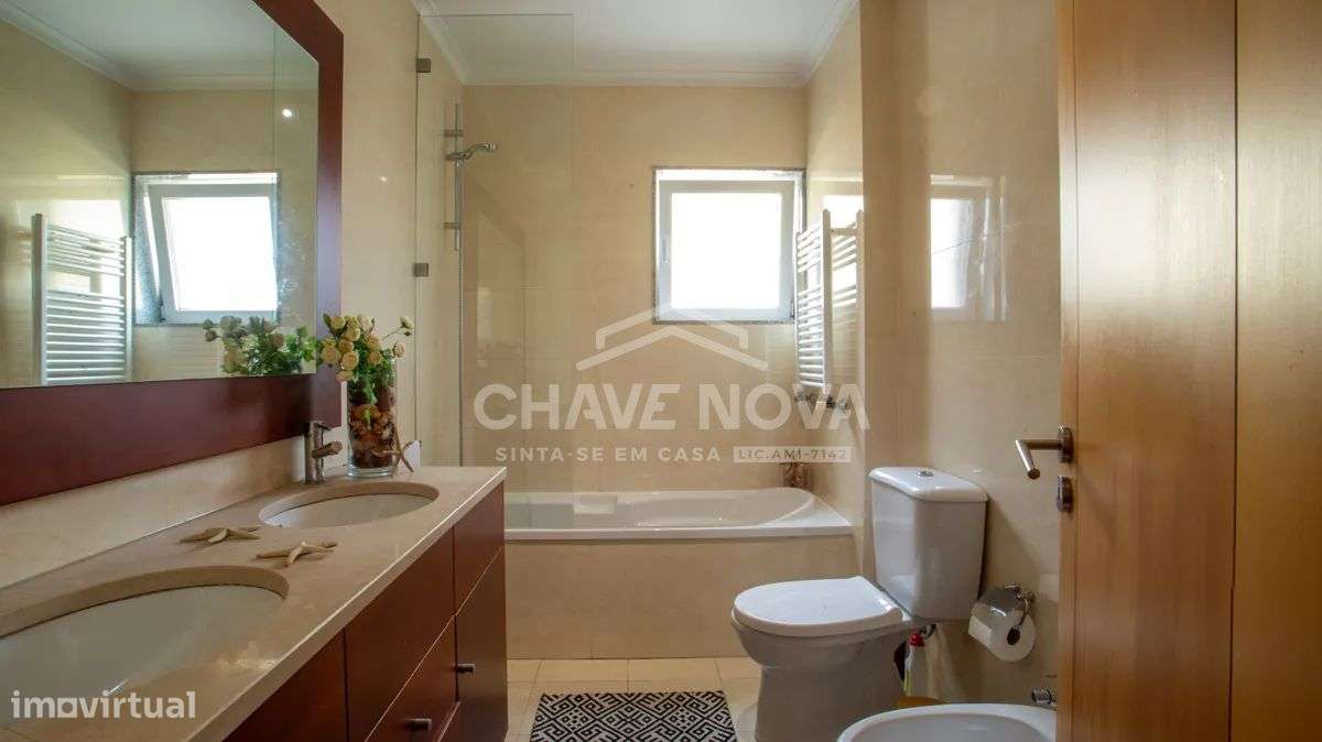 PS - Moradia T4+1 com jardim e possibilidade de piscina Gulpilhares-25
