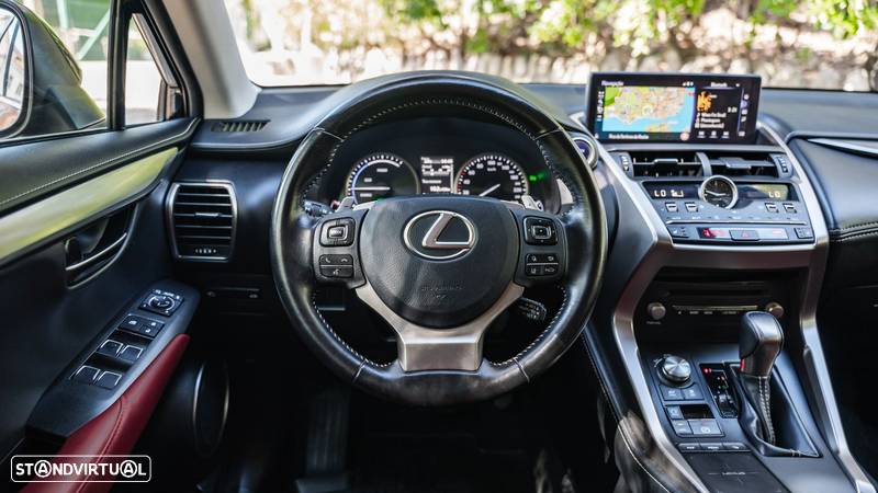 Lexus NX 300h Executive+ - 19