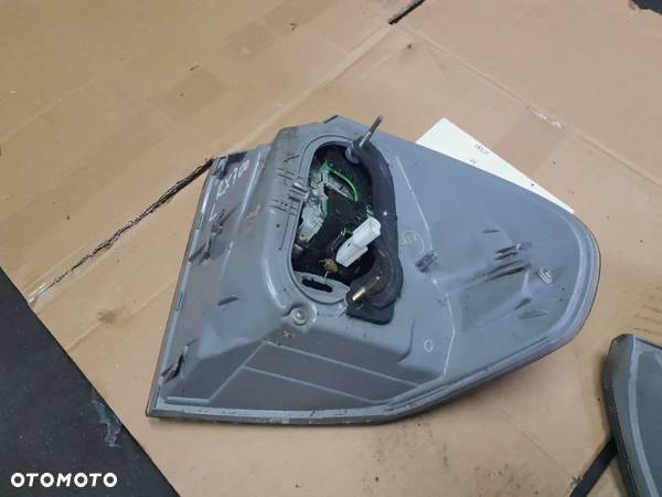 Lampa tył Lexus RX300,RX330,RX350 2004-2008R LEWA,PRAWA - 3