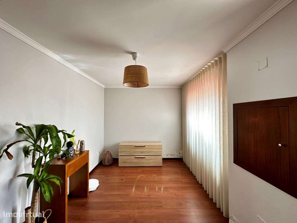 Moradia T4 com terraço, Sótão e Garagem-8