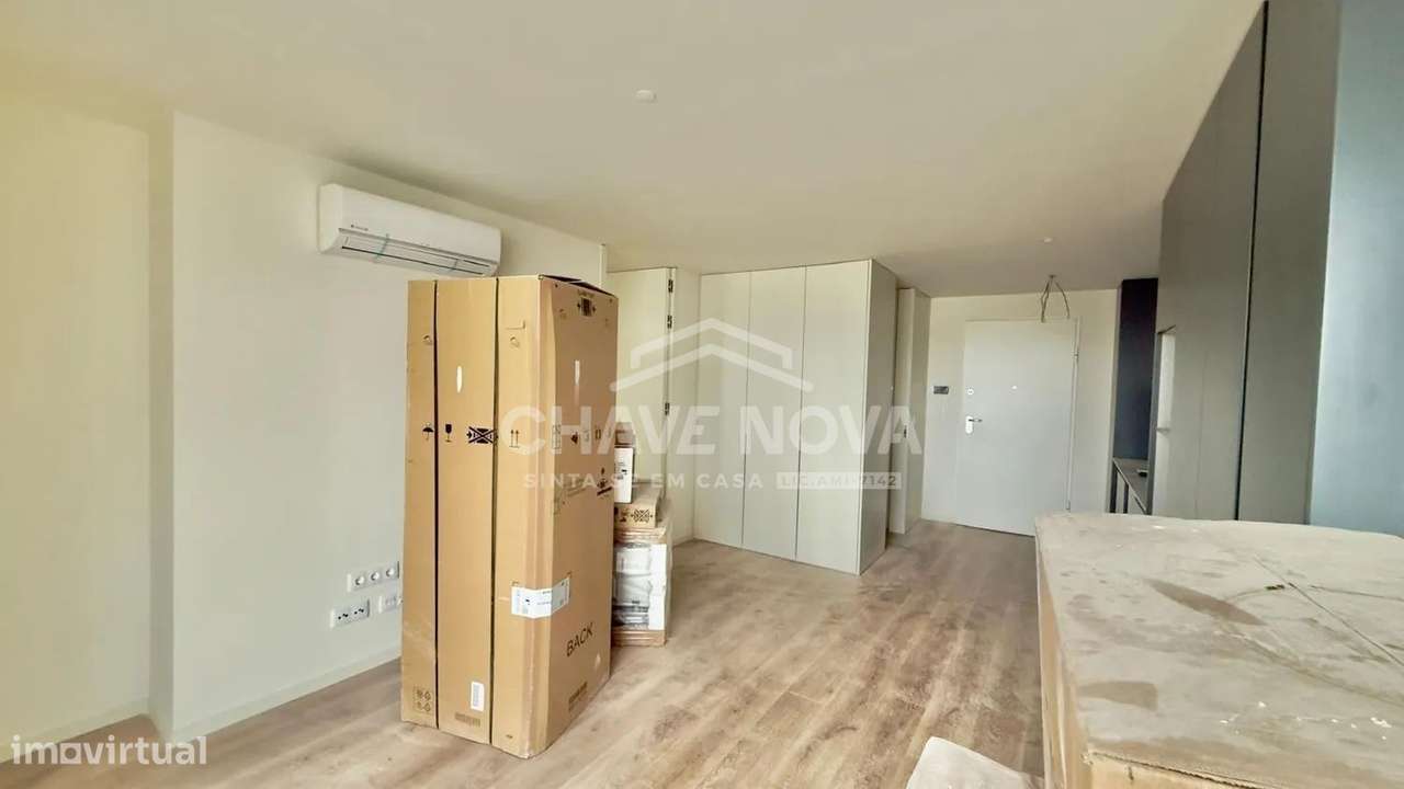 Apartamento T1 Novo c/ lugar de garagem-Oporto Luxury Residences-0