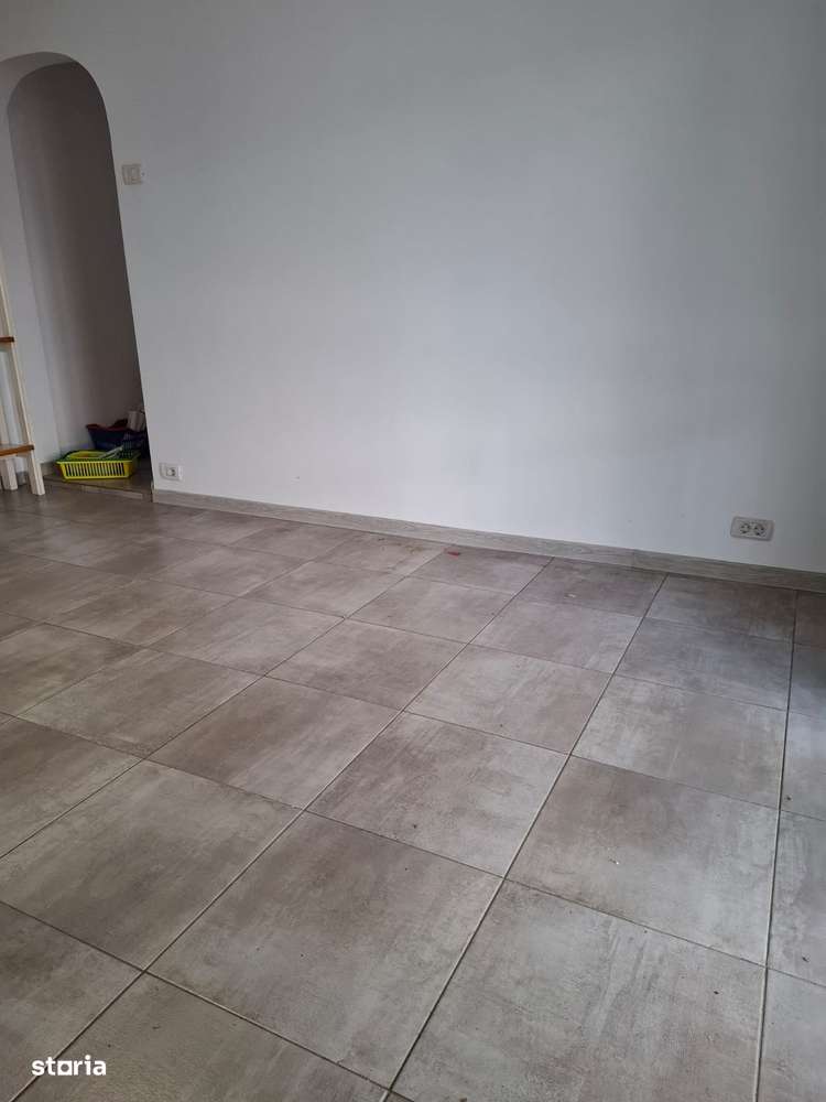 2 camere Spatiu comercial-3