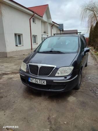 Dezmembrez Lancia Phedra motor 2.2 jtd, 94kw 128cp 4hw cutie de viteze manuala 5+1  dezmembrari - 1