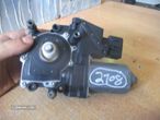 Motor Elevador Vidro 8D0959802D AUDI A4 B5 1998 1.9TDI 110CV 4P AZUL FD - 3