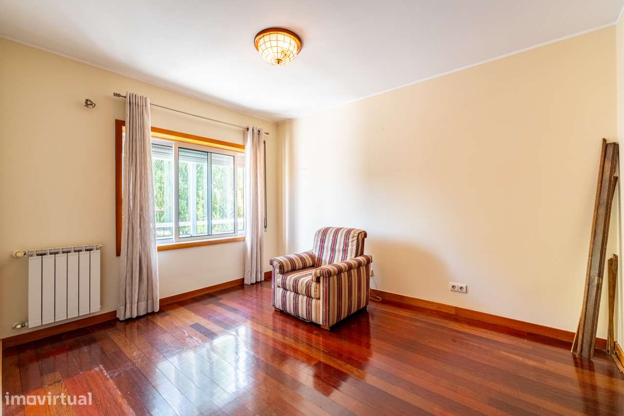 Magnifica Moradia T4 - Aldeamento privado com duas piscinas na Maia-26
