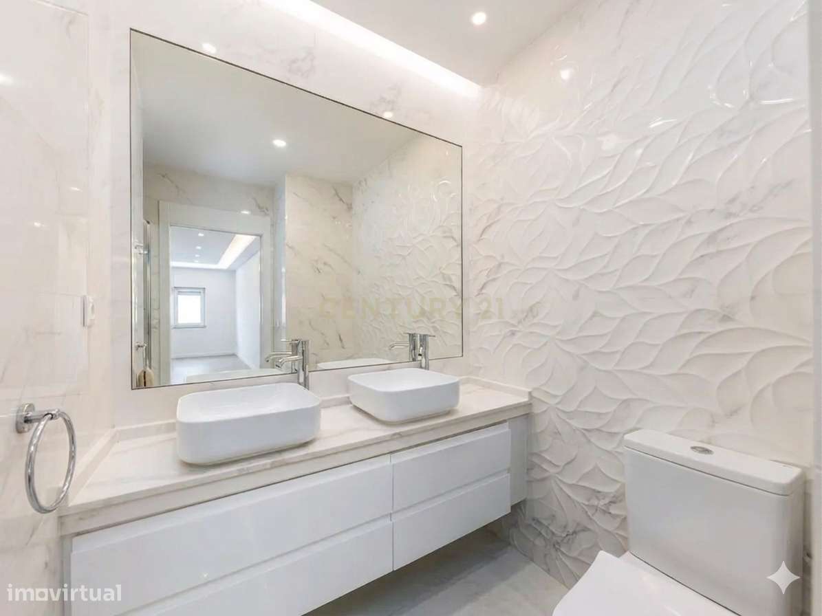 Apartamento Renovado T2 em Agualva e Mira Sintra, Lisboa-12