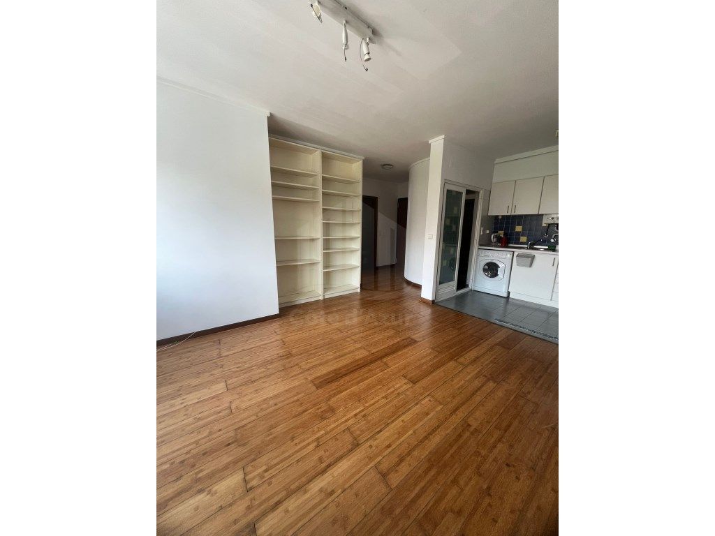 Apartamento T1 em Lisboa - Grande imagem: 1/21