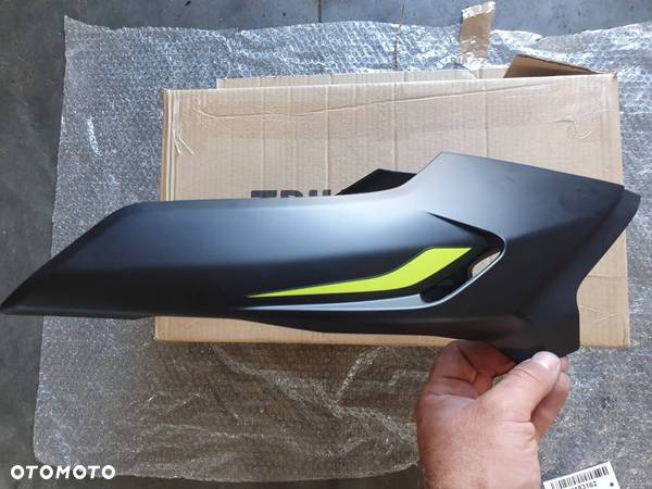 SPOILER DÓŁ OWIEWKA TRIUMPH STREET TRIPLE 765 RS - 1