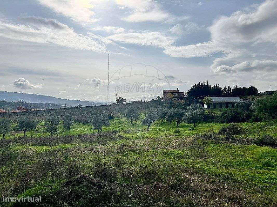 Terreno  para venda - Grande imagem: 2/9