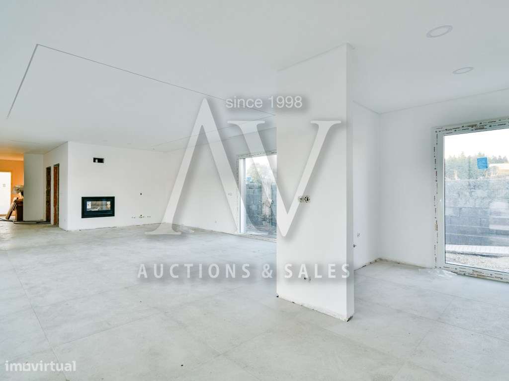 Moradia de luxo, V4, térrea, isolada e com piscina-22