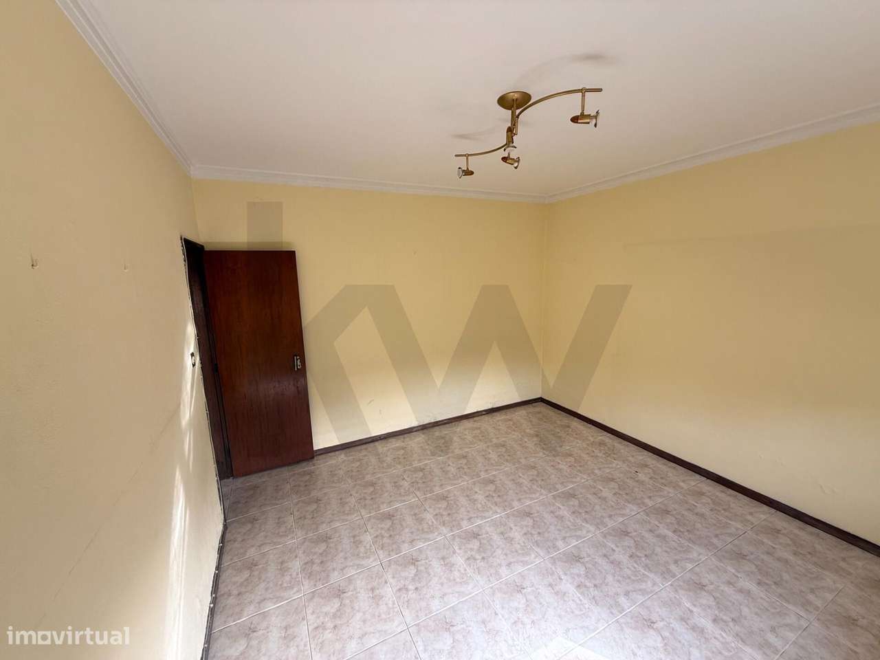 T2+1 com Terraço em Rio Tinto – Excelente Potencial de Valorização - Grande imagem: 4/22