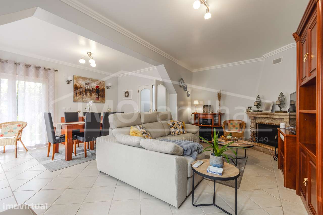 Moradia T3 | 212m2 | c/Jardim e Garagem | Odivelas-18