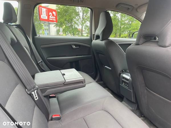 Volvo V70 1.6D DRIVe Momentum - 13