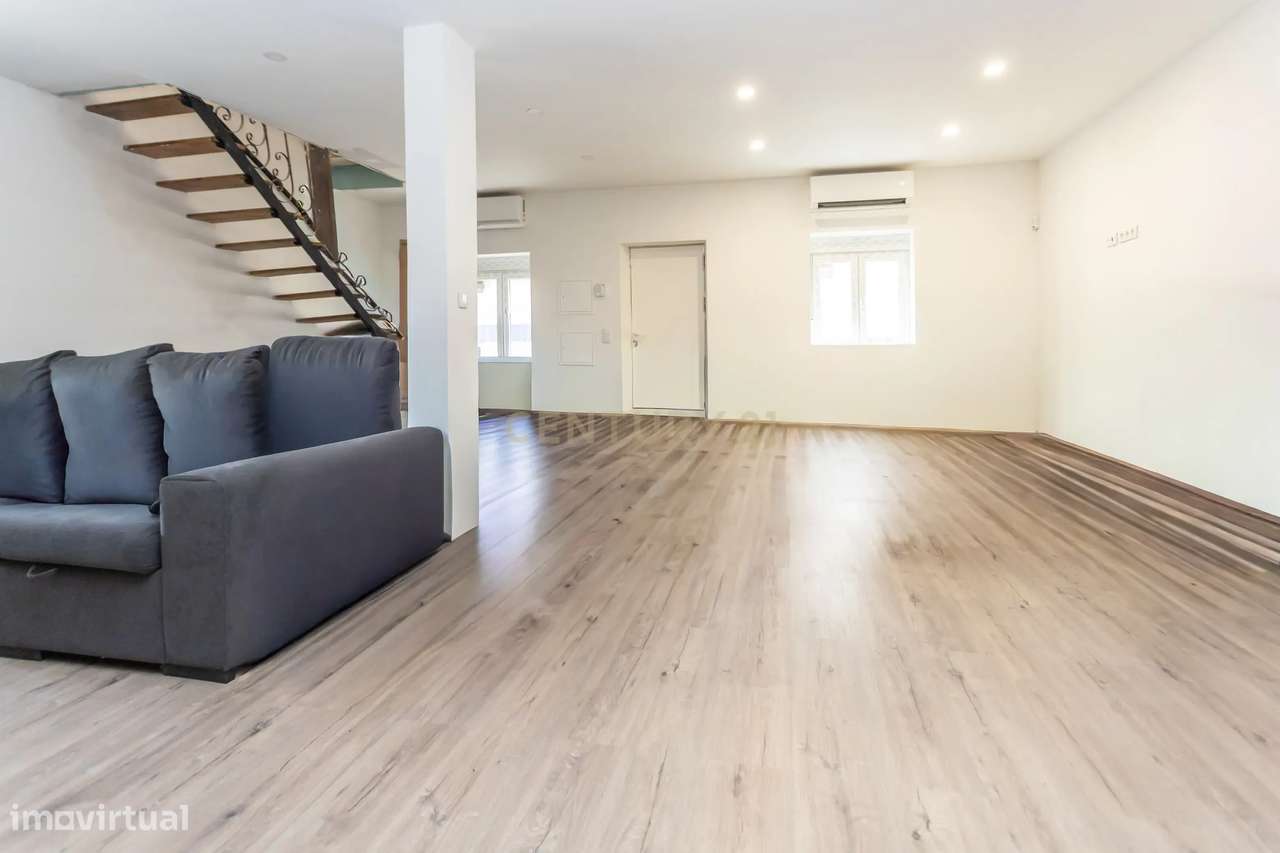 Espaçosa Moradia em Alpiarça, a 45 minutos de Lisboa... - Grande imagem: 2/48