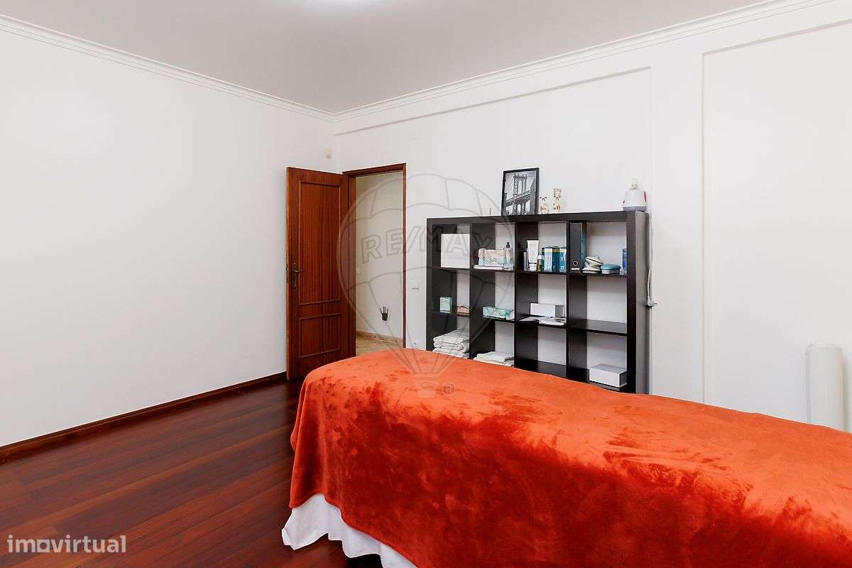 Moradia T4 para venda-33