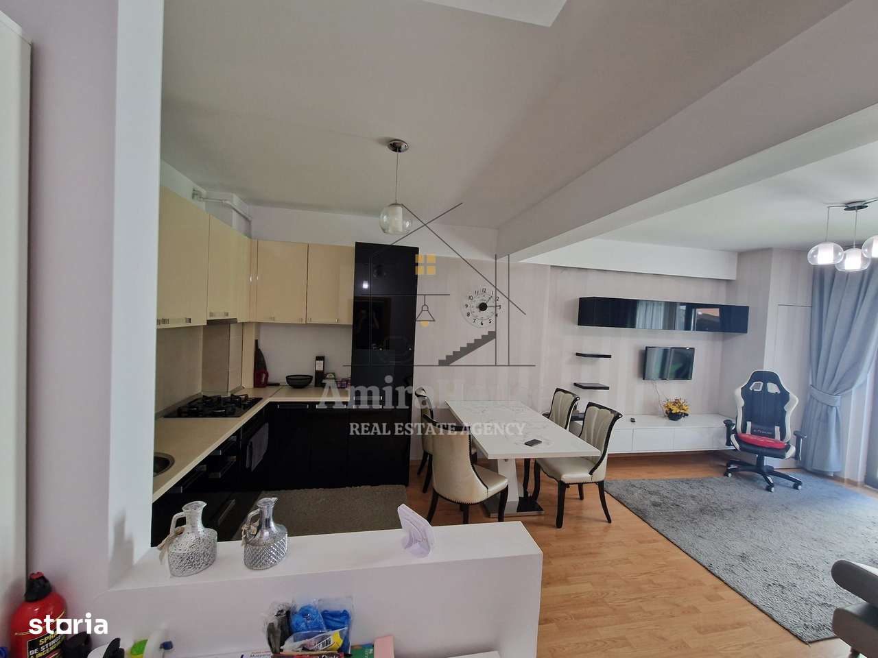 Apartament 2 camere, mobilat, parcare, gradina proprie 33 mp, str Cale - Imagine principală: 4/13