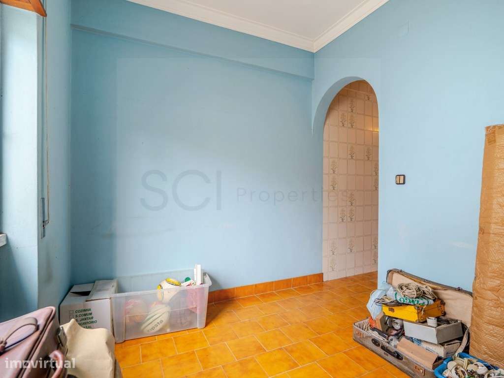 Moradia Térrea Isolada para Remodelar - Foros de Amora-20