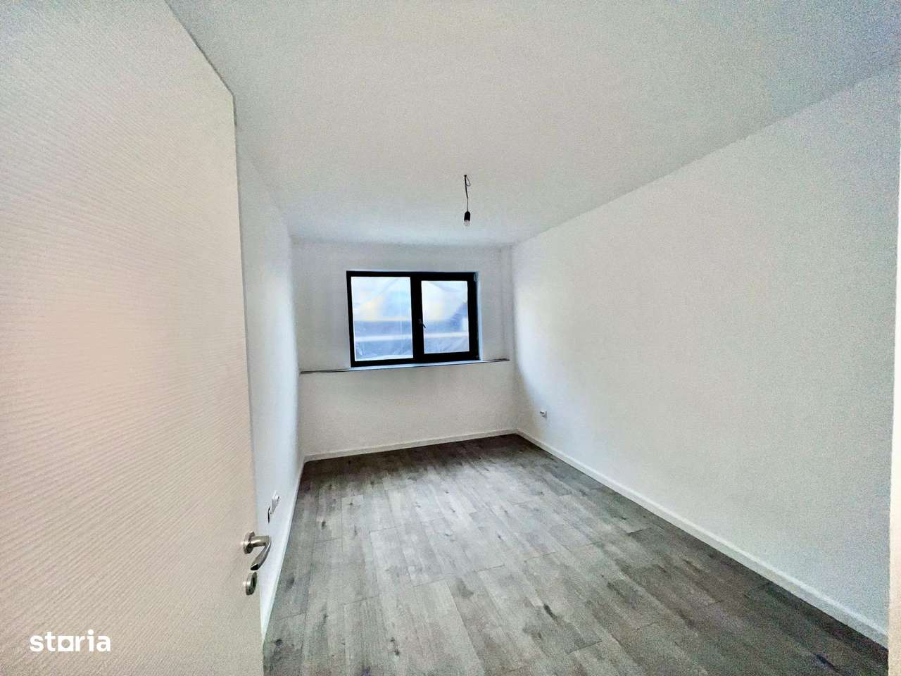 PROPRIETAR - Apartament cu 3 camere (ideal pentru investiție) - Imagine principală: 5/8