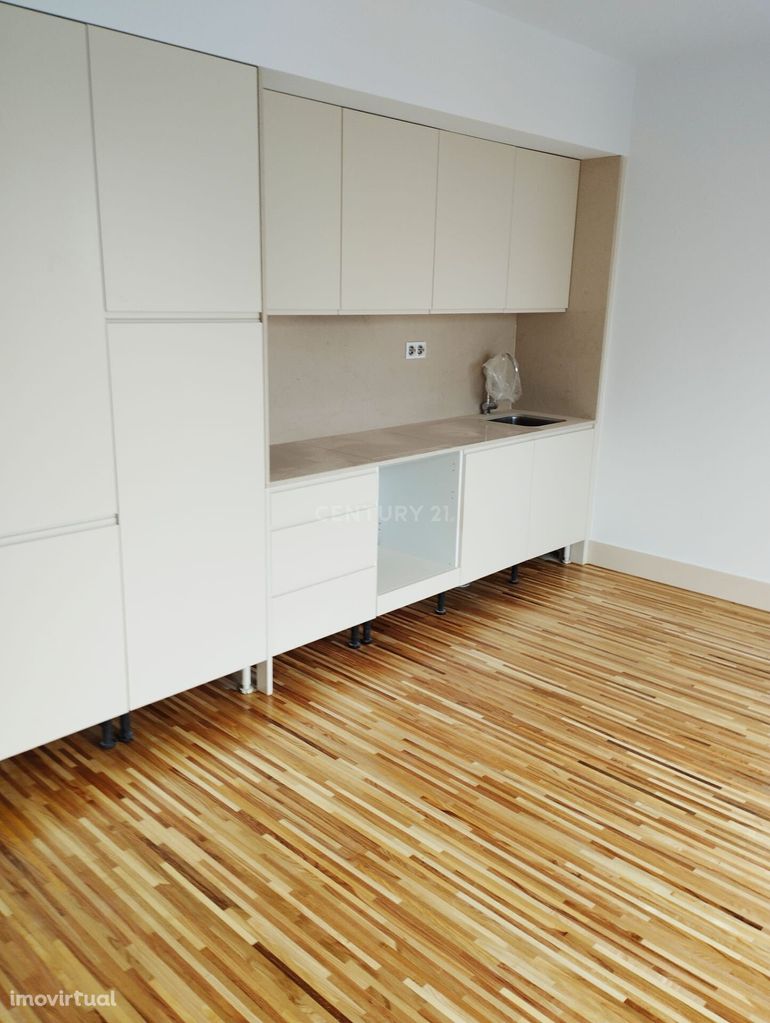 Apartamento T0 em Santo Ildefonso