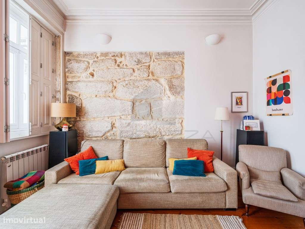 MORADIA INDEPENDENTE EM FRENTE AO JARDIM ARCA D'ÁGUA - PARANHOS - P...-8