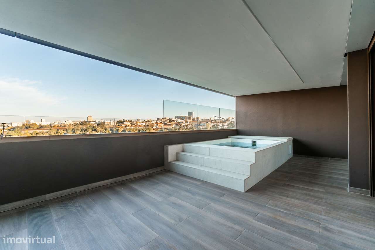 T2 Novo | 86 m² ABP | Varanda de 44 m² | Piscina Privativa Aquecida-24