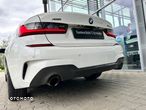 BMW Seria 3 320d xDrive M Sport - 9