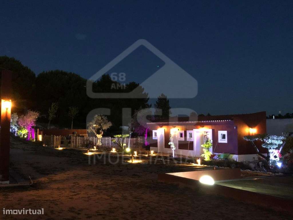Terreno Urbano em Foros de Almada-17