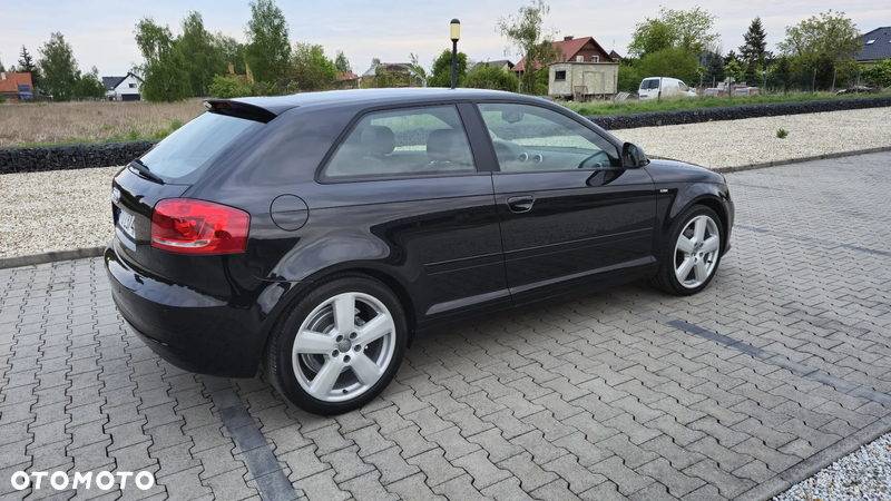 Audi A3 2.0 TDI DPF Ambition S tronic - 17