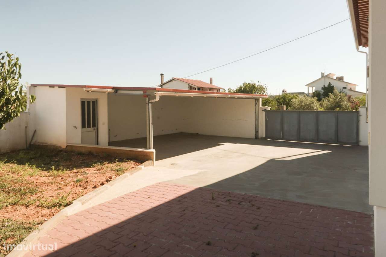 Moradia T3 Renovada - Fatima-26