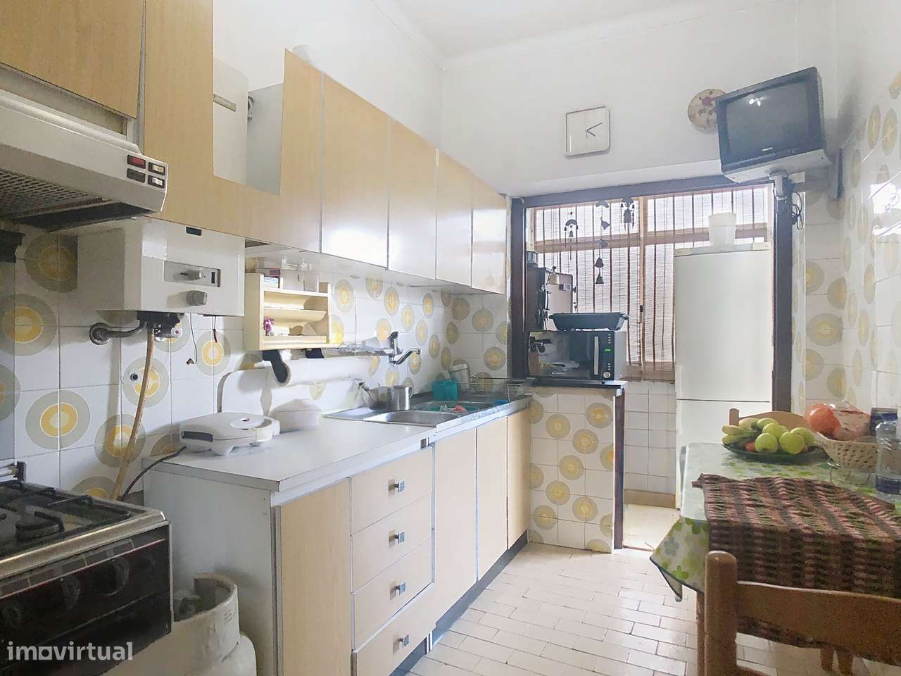 T2 com 65m², ótima localização em Almada - Grande imagem: 5/8