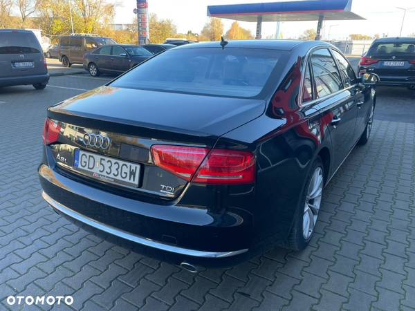 Audi A8 - 6