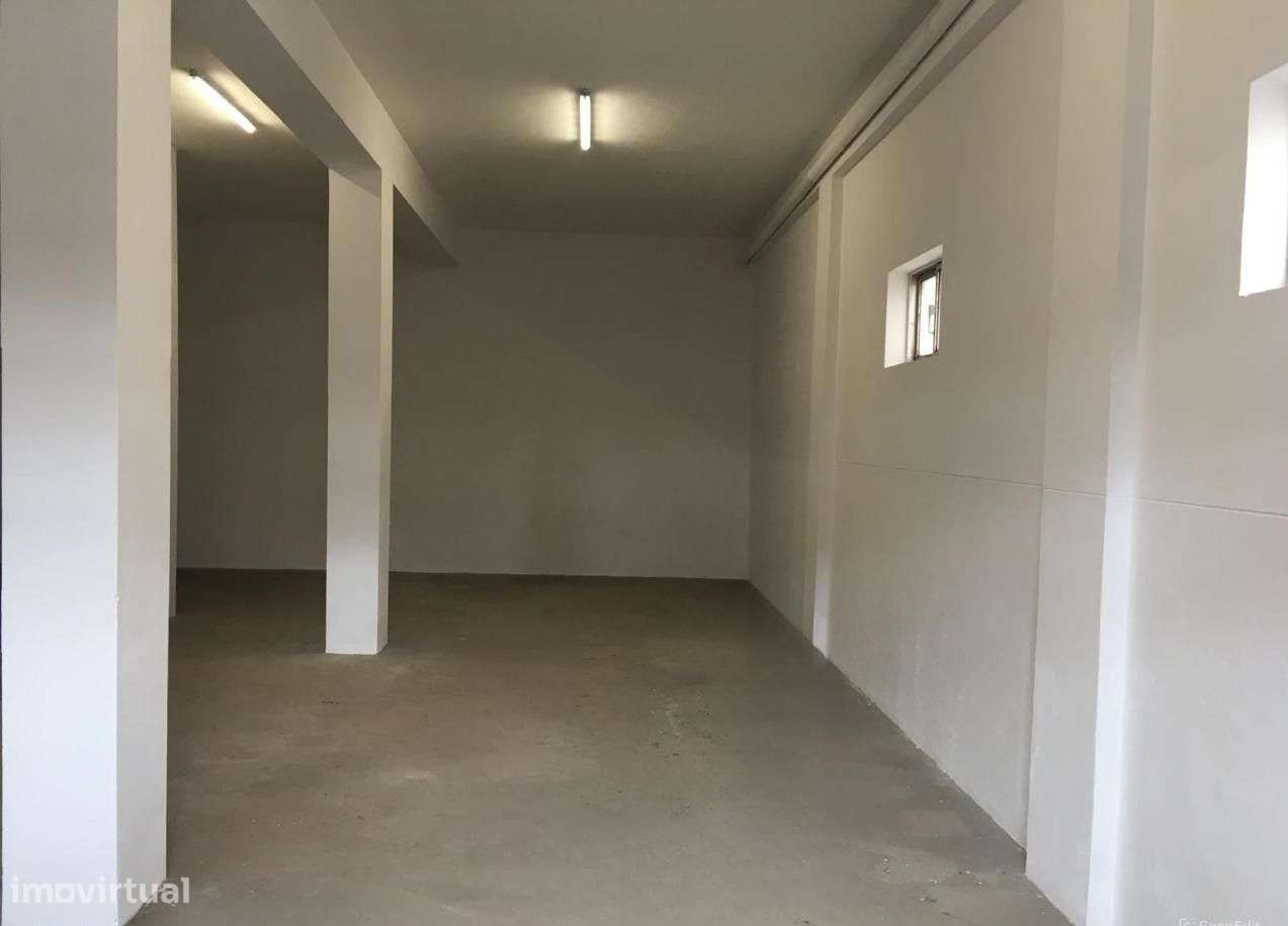 Garagem - Ermesinde 95m2 - Pé direito 4 metros - Grande imagem: 5/18