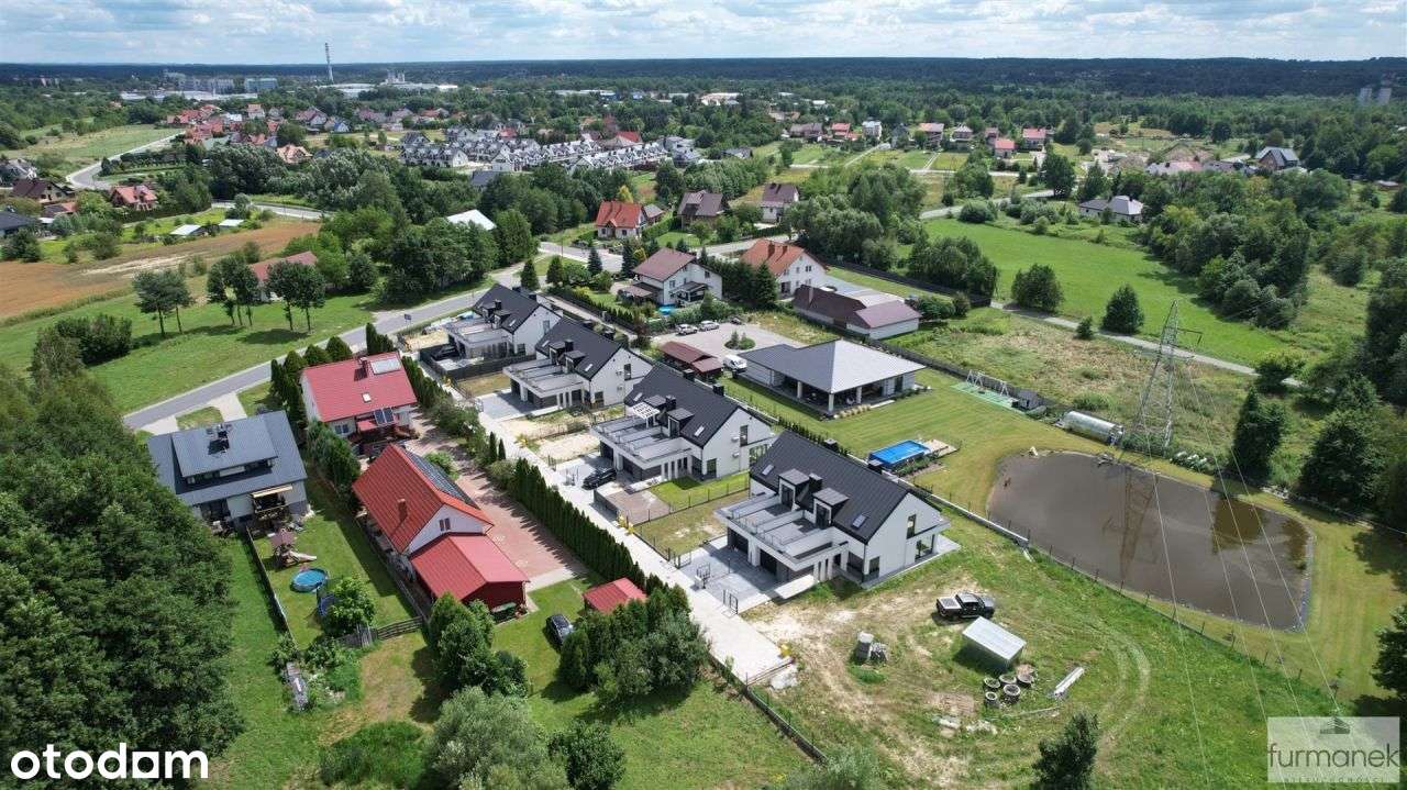 Nowoczesny dom jednorodzinny na nowym osiedlu-4