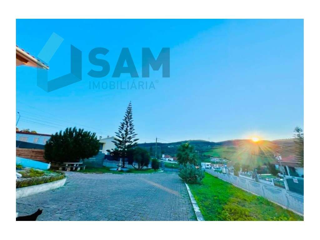 Moradia unifamiliar T3 em Arruda dos Vinhos-7