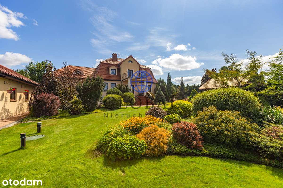 Dom Z Linią Brzegową/186 M2/Działka 2703 M2/Łącko-2