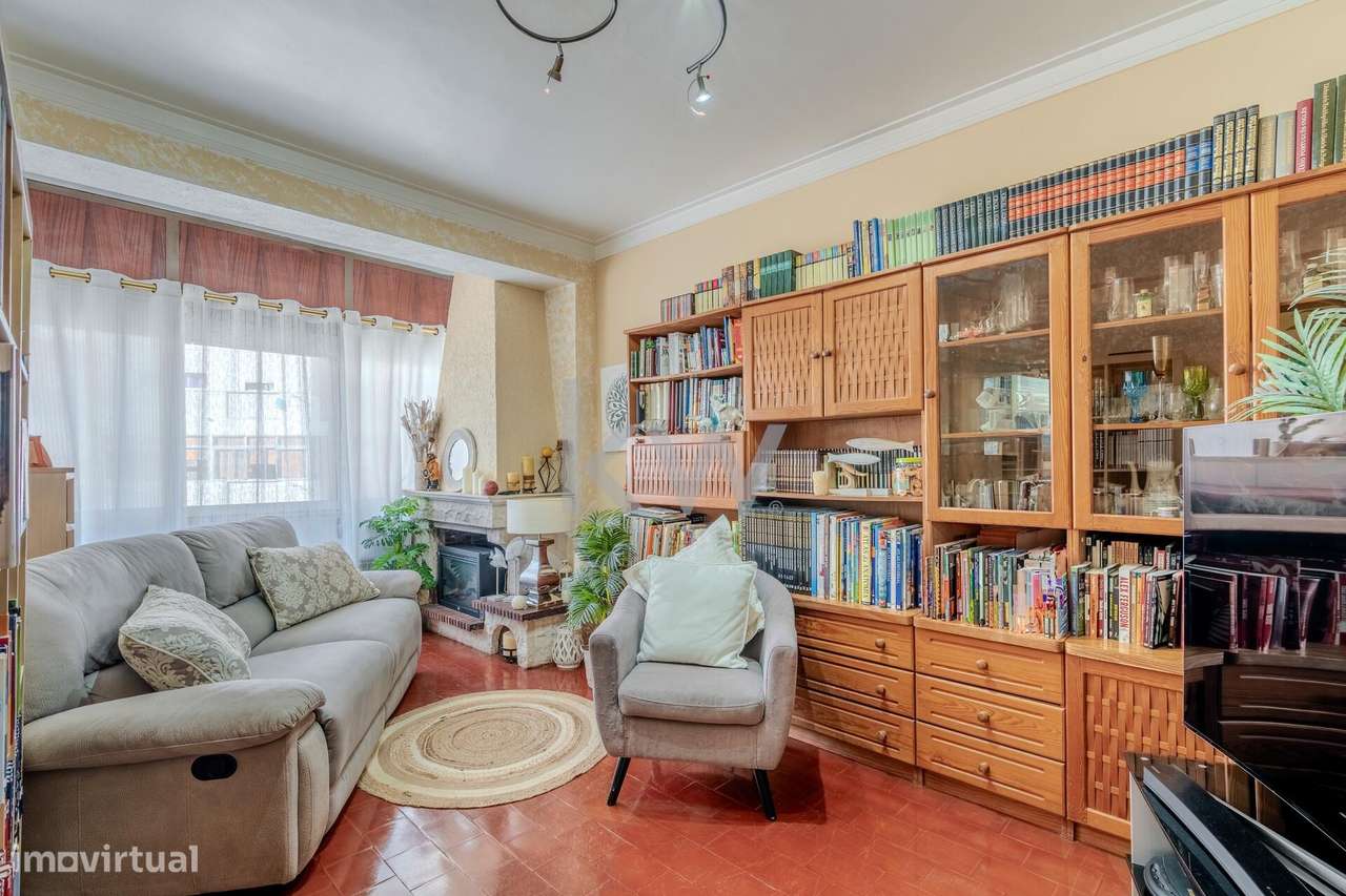 Apartamento T3 na Quinta do Serrado, próximo da FCT e Egas Moniz, Alma - Grande imagem: 4/29