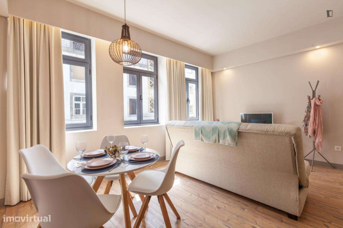 Apartamento com 1 quartos - localizado em Santo Ildefonso Porto - Grande imagem: 3/7