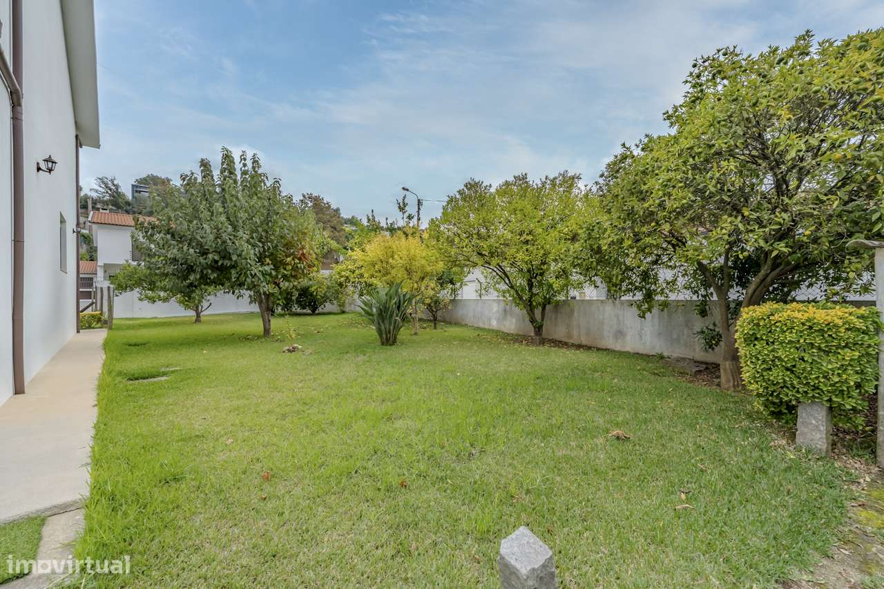 Moradia T4 para venda em Gondizalves, Braga-31