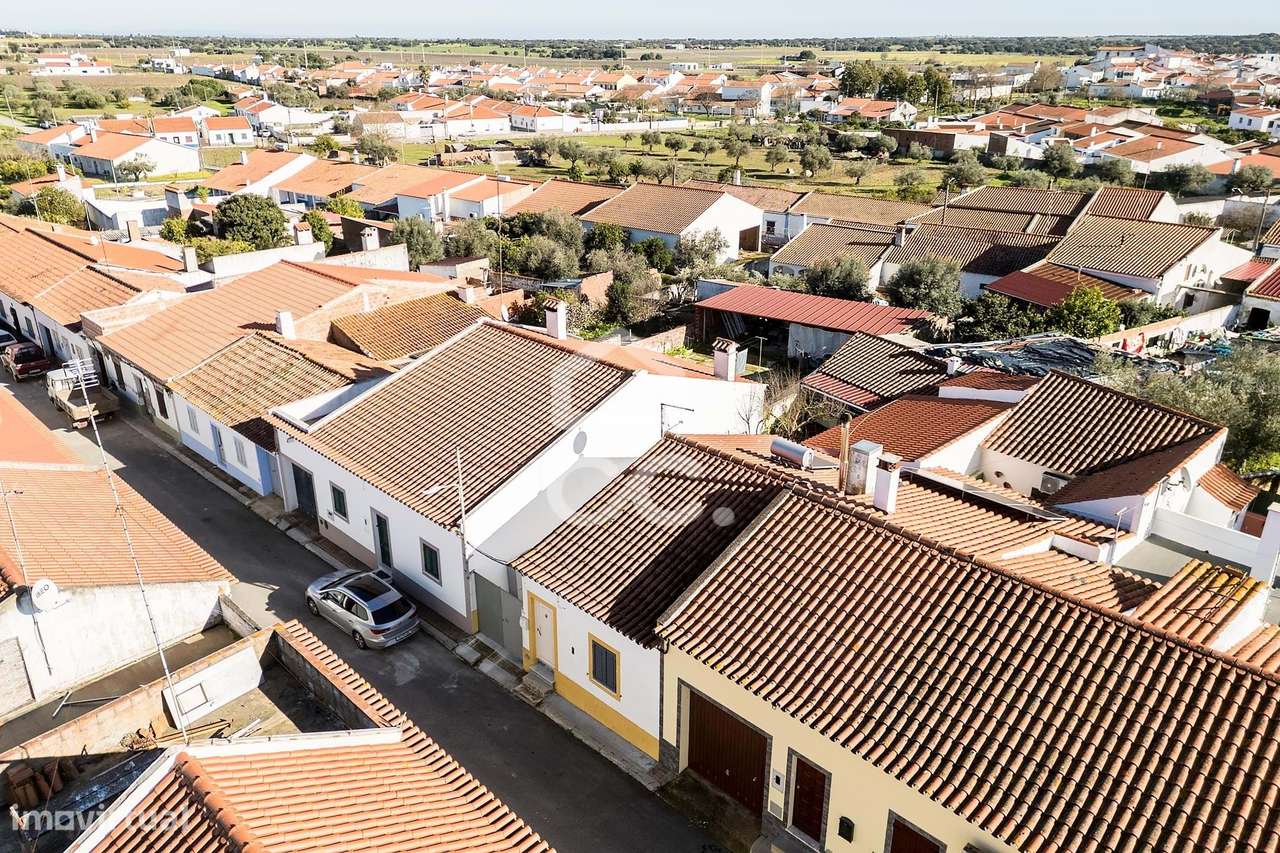 Moradia Térrea T2+2 c/ Quintal Amplo | Perolivas, Reguengos de Monsara-31