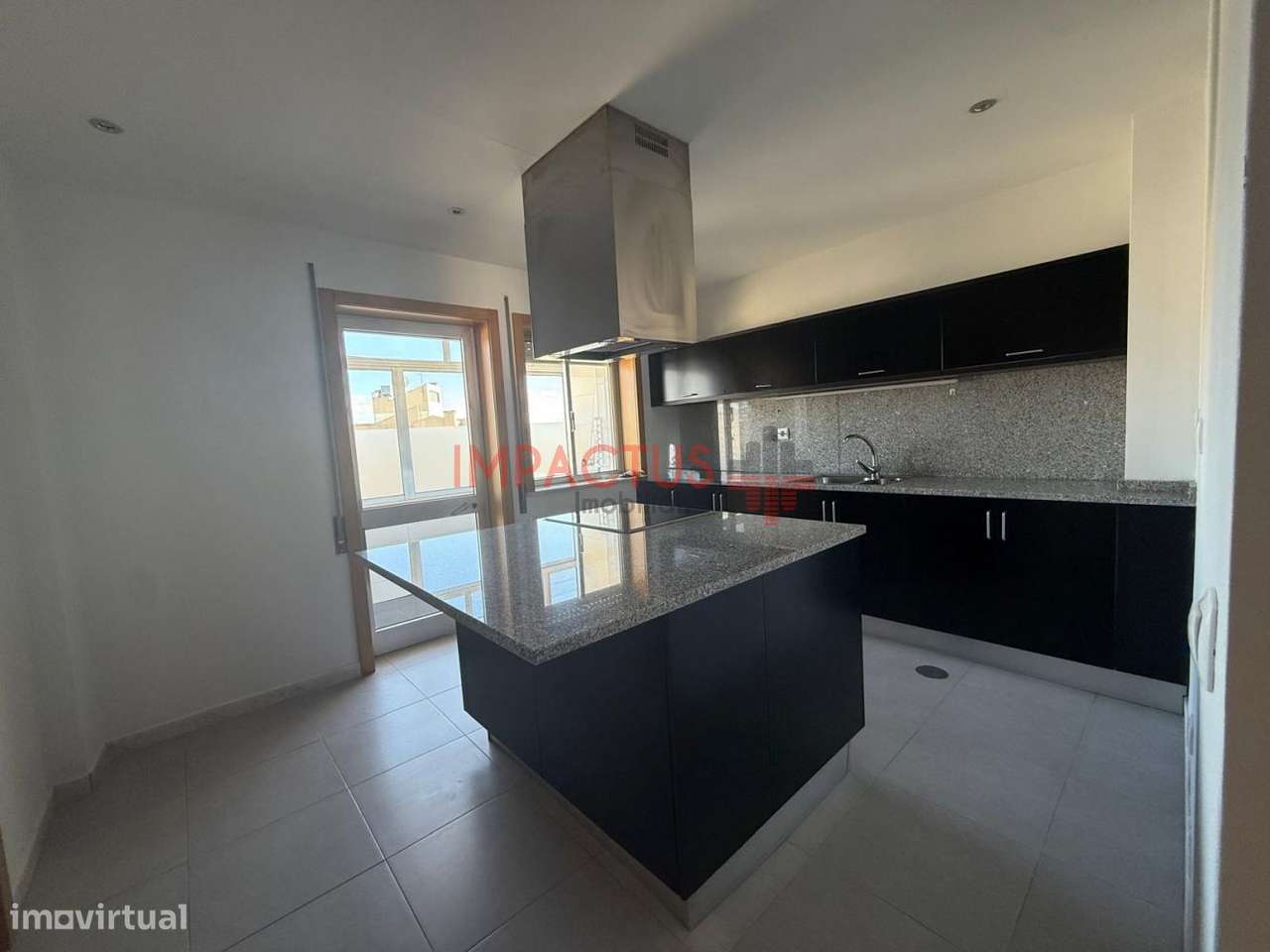 T3 junto à Câmara - Grande imagem: 4/22