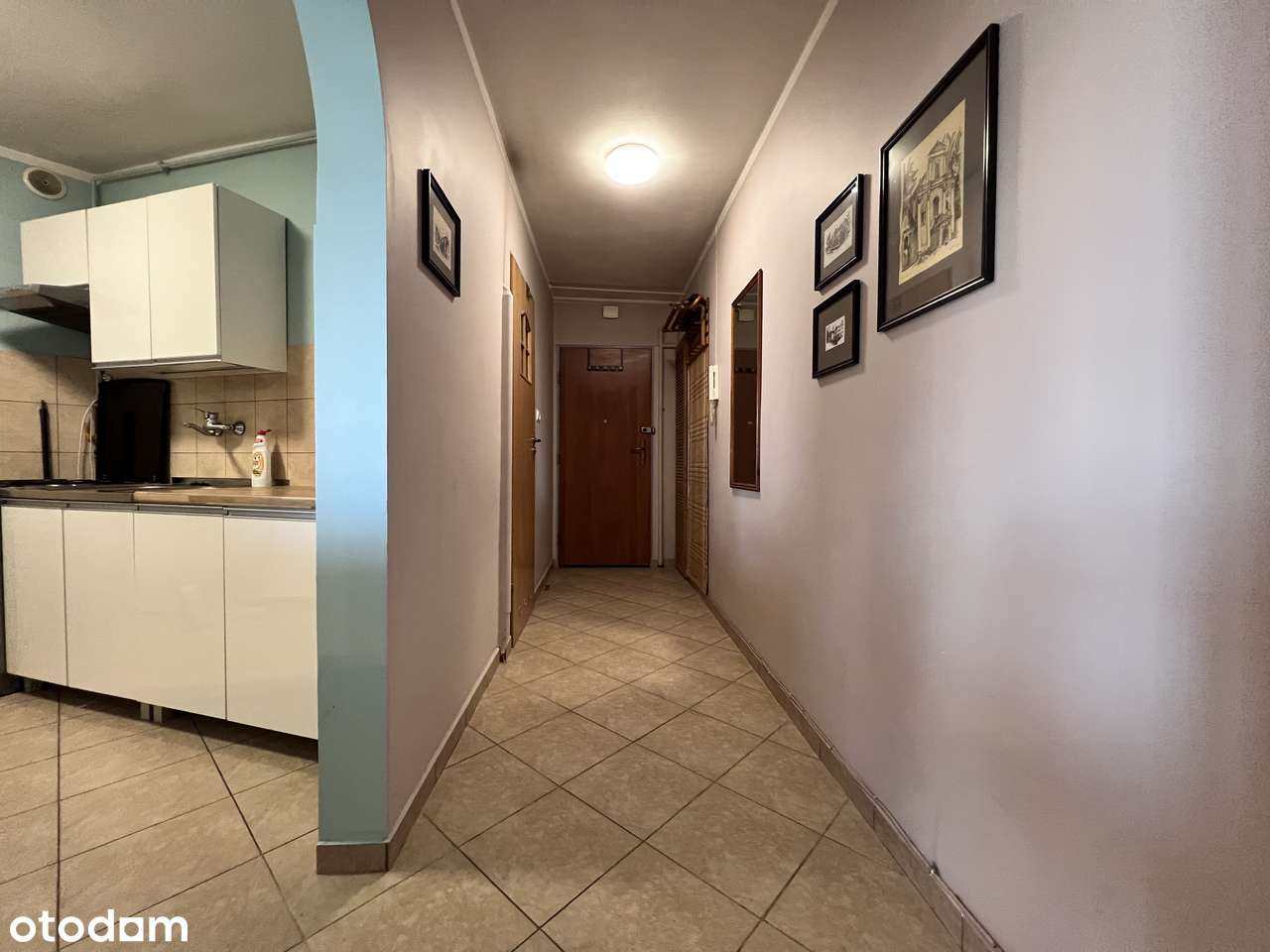 Przestronna kawalerka Centrum-9