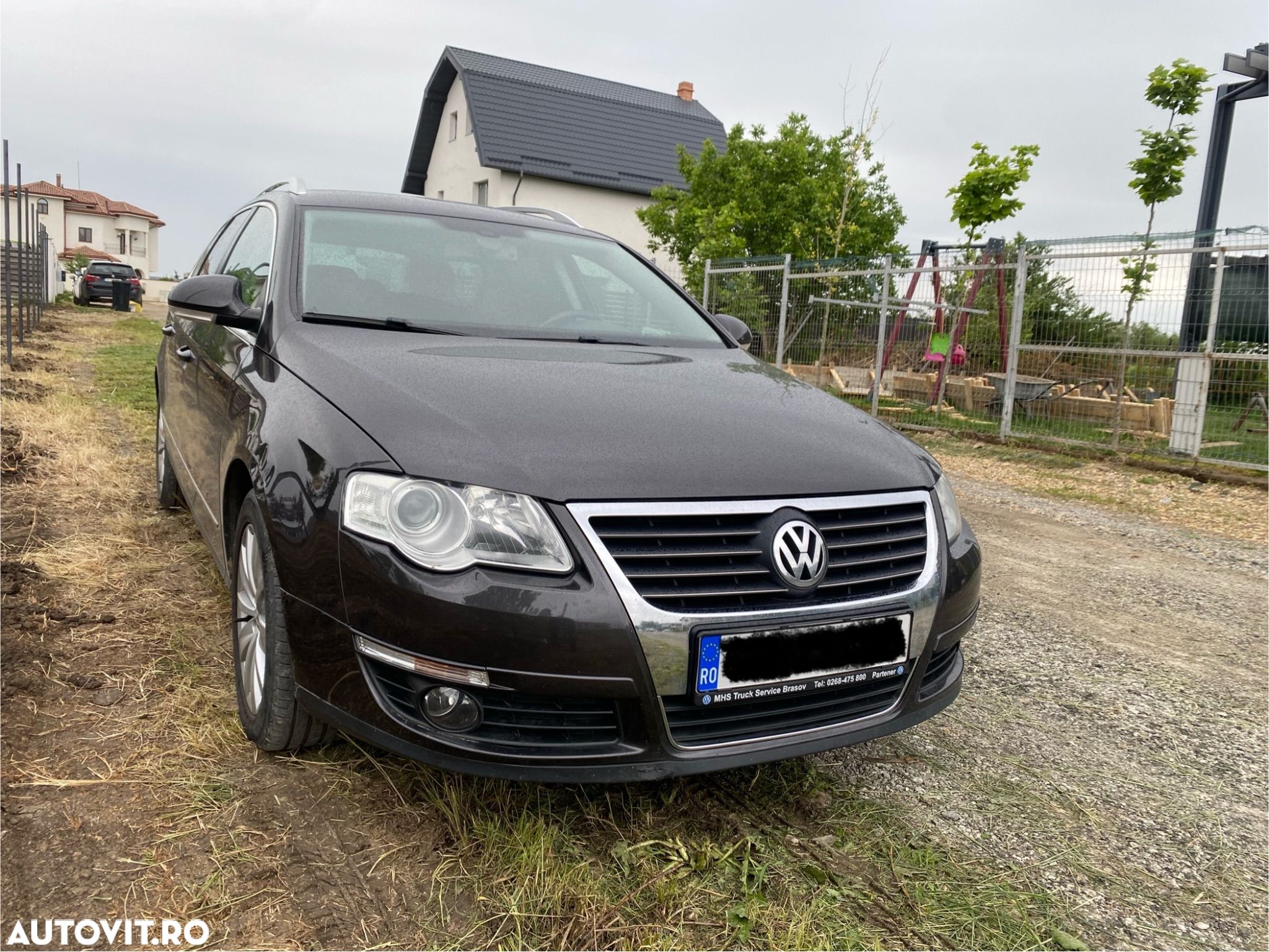 Volkswagen Passat - 1