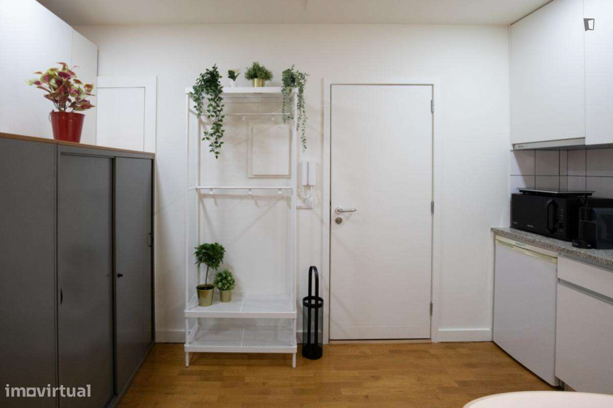 Estúdio - localizado em Ramalde Porto - Grande imagem: 5/8