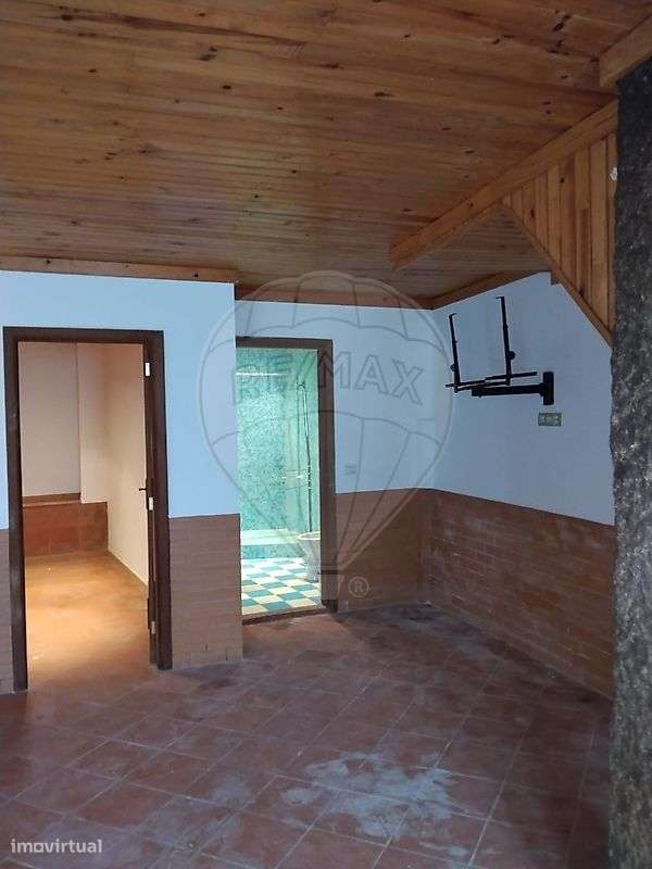 Moradia T2 para venda - Grande imagem: 2/14