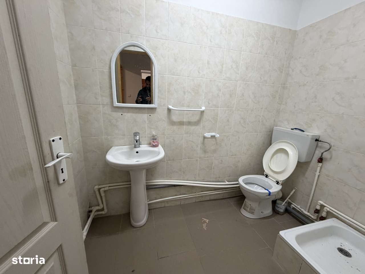 Apartament 3 camere Mioveni, Racovita, langa spital, mobilat si utilat - Imagine principală: 4/10